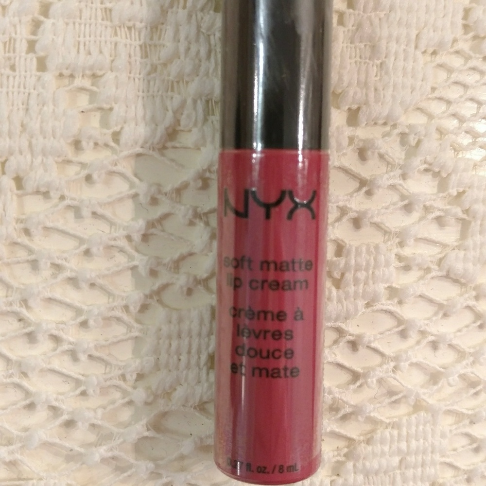 NYX  Soft Matte Lip Cream NEW